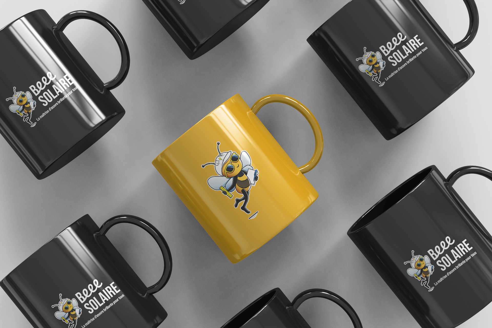 Mug mockup jaune et noir avec masquotte Beee Solaire énergie solaire Dijon