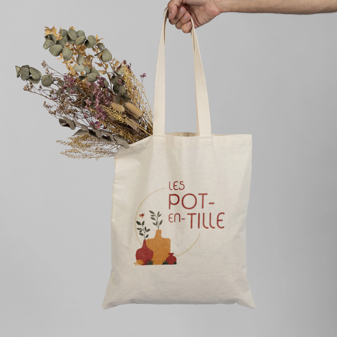 Mockup tote bag Les Pot-en-Tille naturel et authentique